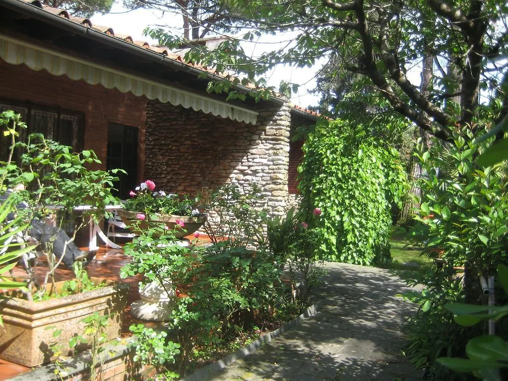 Villa Feltran Forte dei Marmi 0*,  Italia